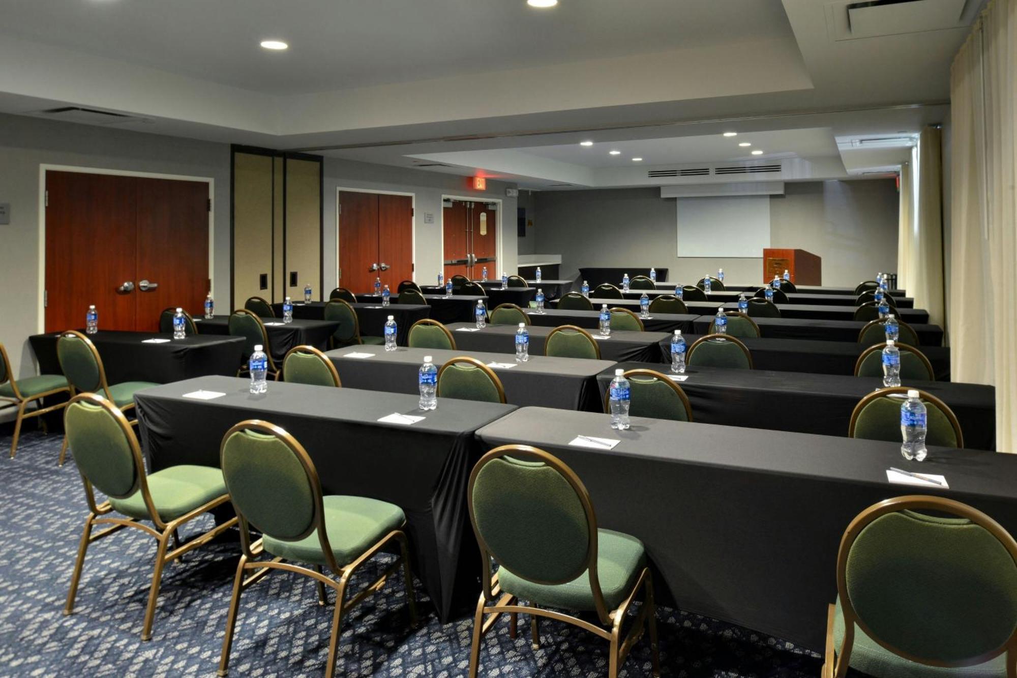 Courtyard By Marriott Harrisburg Hershey Zewnętrze zdjęcie